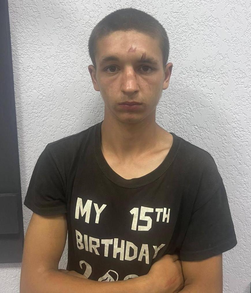 Фото засудженого за пограбування та зґвалтування підлітка (3)