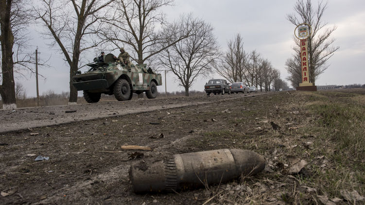 Последствия взрывов в Балаклее. Фото: Евгений Малолетка  