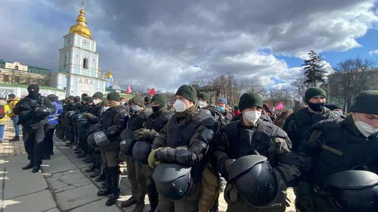 Марш женщин в Киеве. Кадр из Ютуб