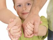 В приложении "Дия" появится услуга усыновления