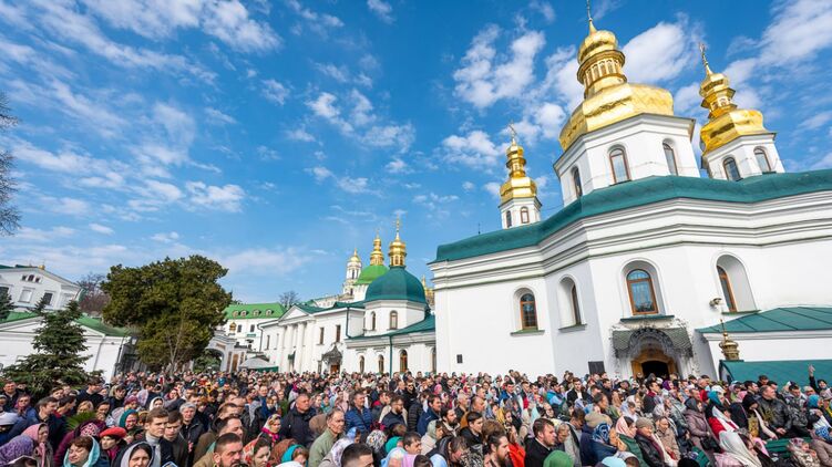 Ситуація навколо Лаври набуде розвитку 26 квітня, коли відбудеться перше засідання з права оренди УПЦ, фото: Телеграм-канал УПЦ