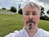 В вечер удара по Днепру экс-министр Ткаченко устроил прощальную вечеринку в музее Ханенко. Фото