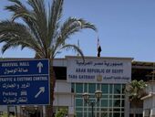 "Яхтой за 2000 евро, машиной - за 100". Как украинцам можно выехать из Израиля и Ирана во время войны