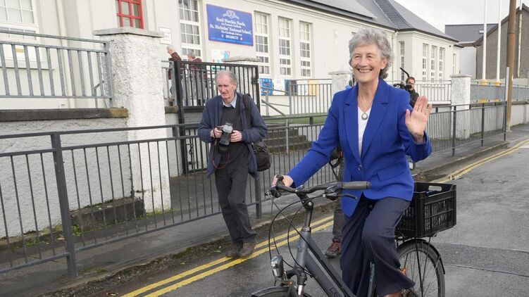 Соціалістка Конноллі, яка критикує США, ЄС та НАТО, очолила Ірландію.