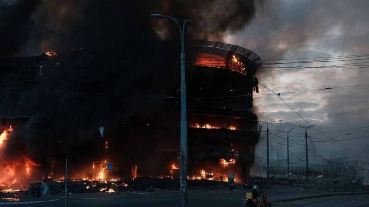 Последствия обстрела Киева 24 мая. Фото: ГСЧС