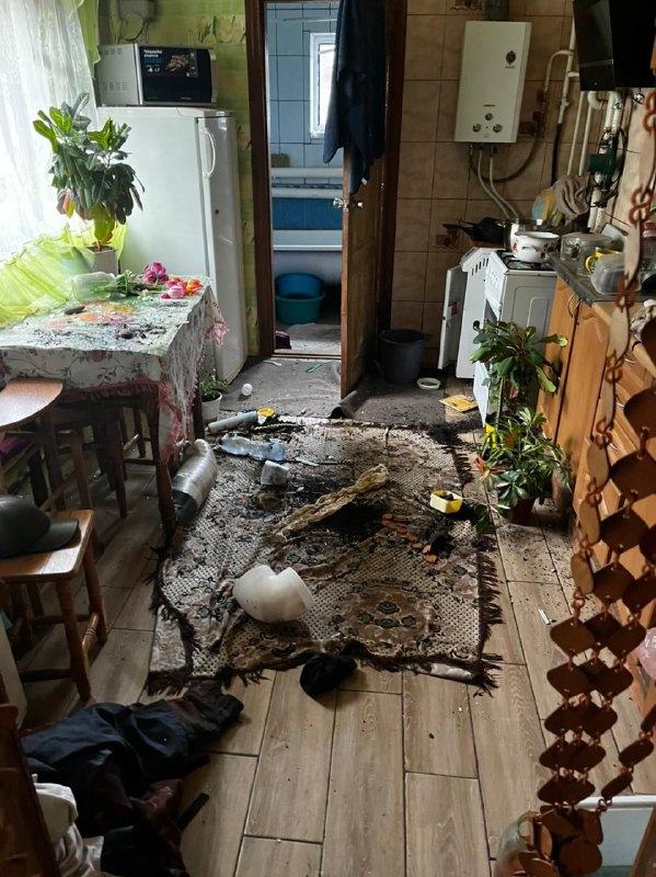 Фото последствий прилета по Краснополью в Сумской области. Источник: t.me/Zhyvytskyy