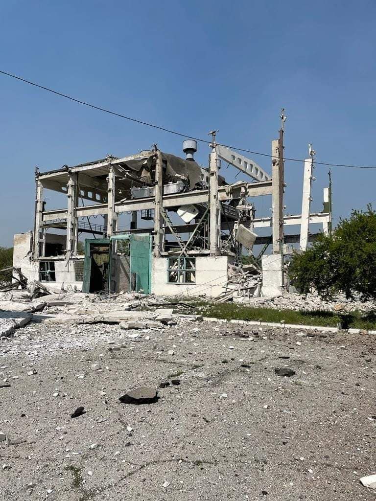 В Мукачево демонтировали памятник Пушкину