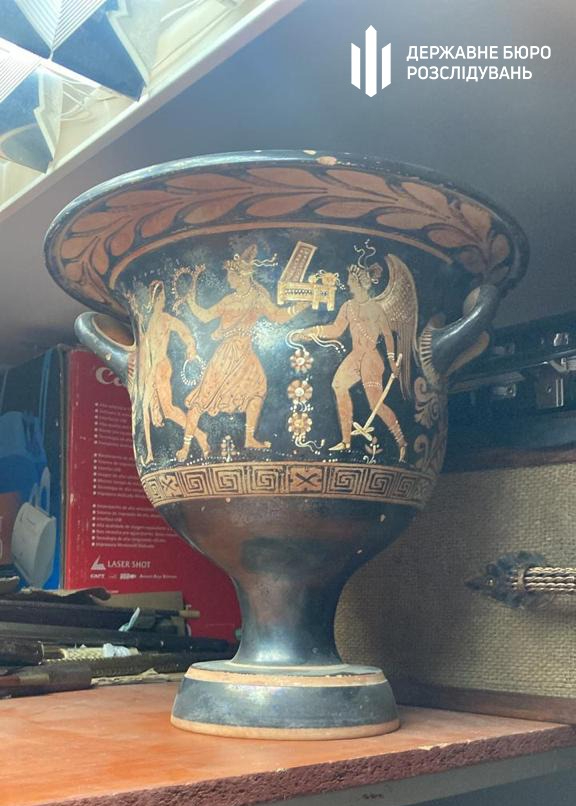 ГБР разоблачило бывшего нардепа на финансировании террористических организаций и краже более 6 тысяч уникальных артефактов