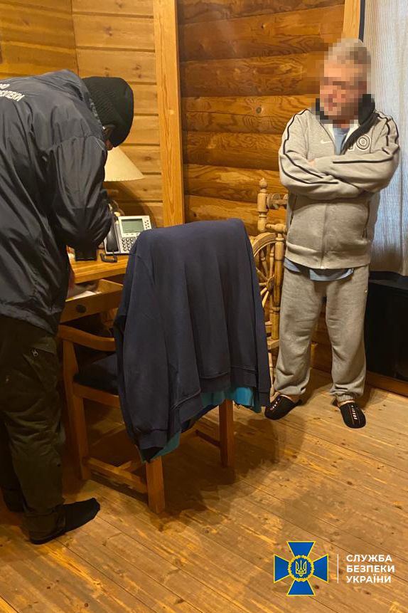 У Коломойского прошли обыски