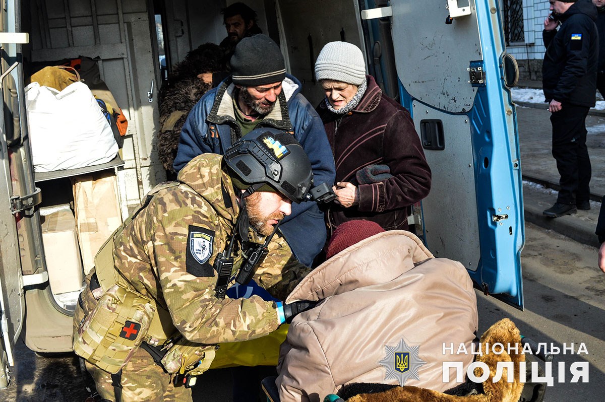 правоохранители продолжают эвакуацию из Бахмута