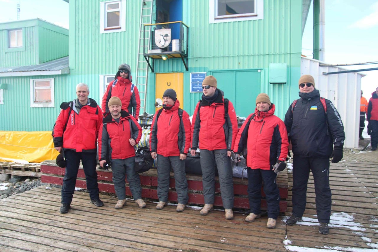 На станцию ​​"Академик Вернадский" прибыла экспедиция