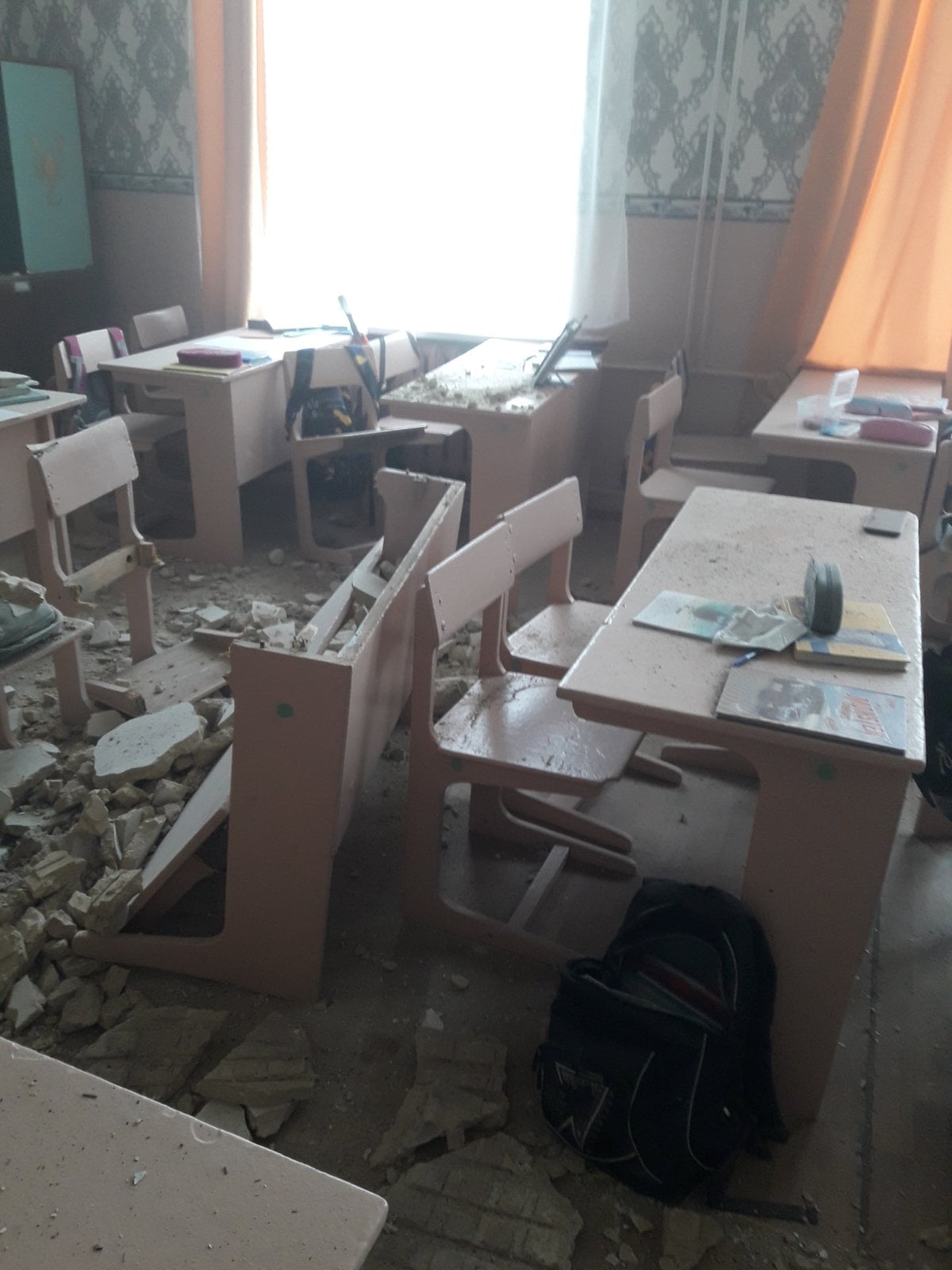 в гимназии под Черниговом обвалился потолок