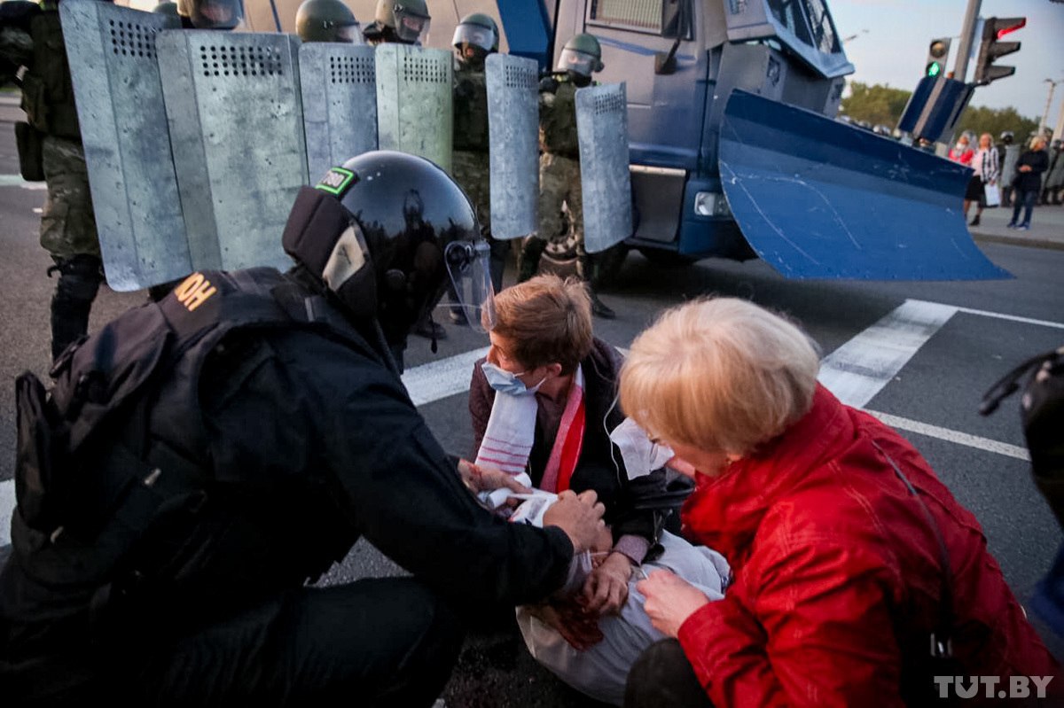 разгон протестующий в Минске 23 сентября