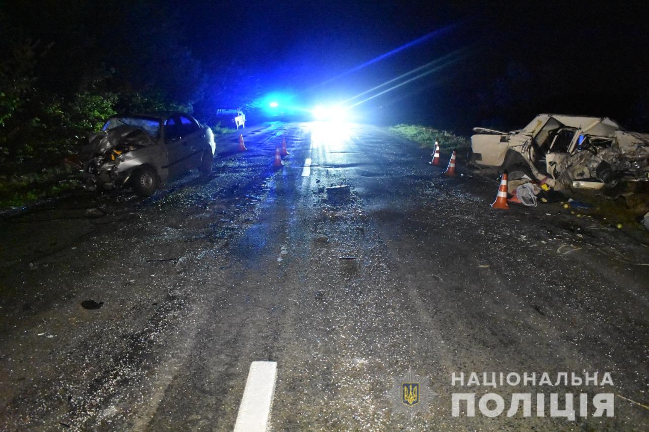 Под Киевом столкнулись две легковушки, погибли люди. Фото: kv.npu.gov.ua